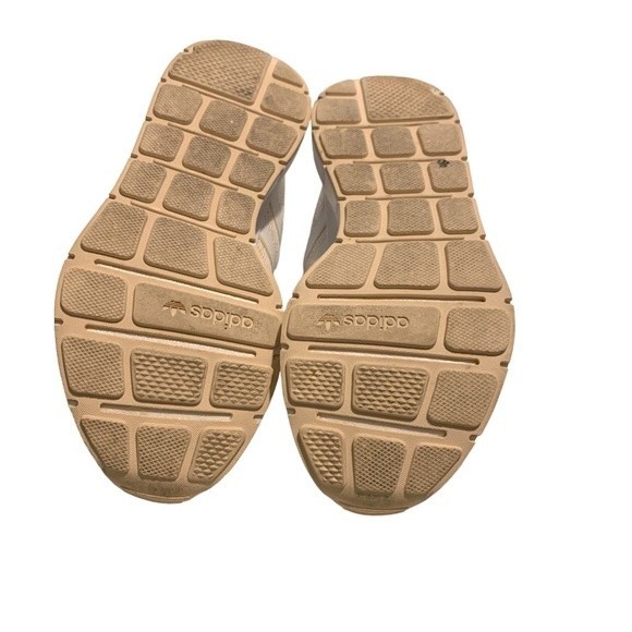 adidas Swift Run X Halo Ivory / White leopard Womens Tennis Shoes size 6 1/2. - Picture 5 of 10